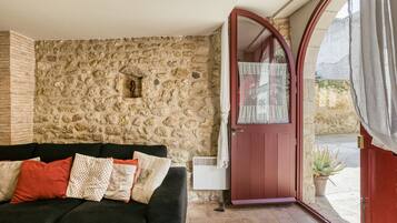 Télévision, cheminée