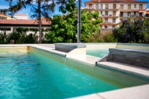 Pool - Holiday Home 'Il Gattino Di Porto Appartamento 1' with Shared Pool, Wi-Fi and Air Conditioning (Imperia)