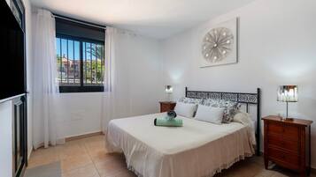 1 Schlafzimmer, Bügeleisen/Bügelbrett, kostenloses WLAN, Bettwäsche