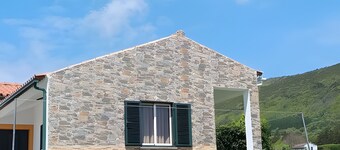 Holiday Home 'Da Boa Vista' with Sea View and Wi-Fi