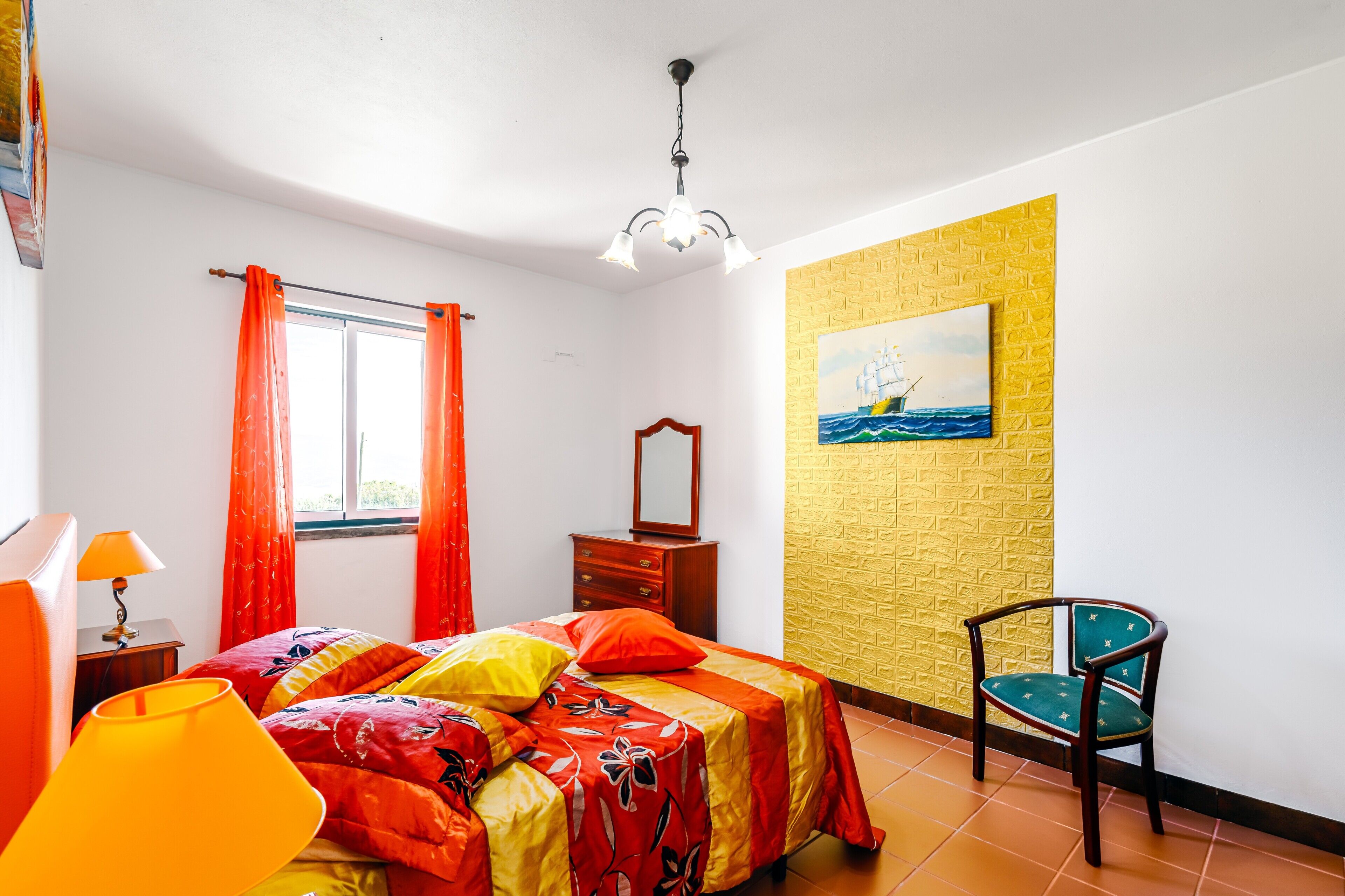 2 chambres, fer et planche à repasser, Wi-Fi gratuit, draps fournis