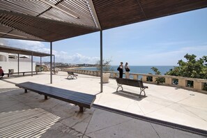 Terrace/patio - Holiday Home 'Limoeiro' with Private Terrace and Wi-Fi (Albufeira)