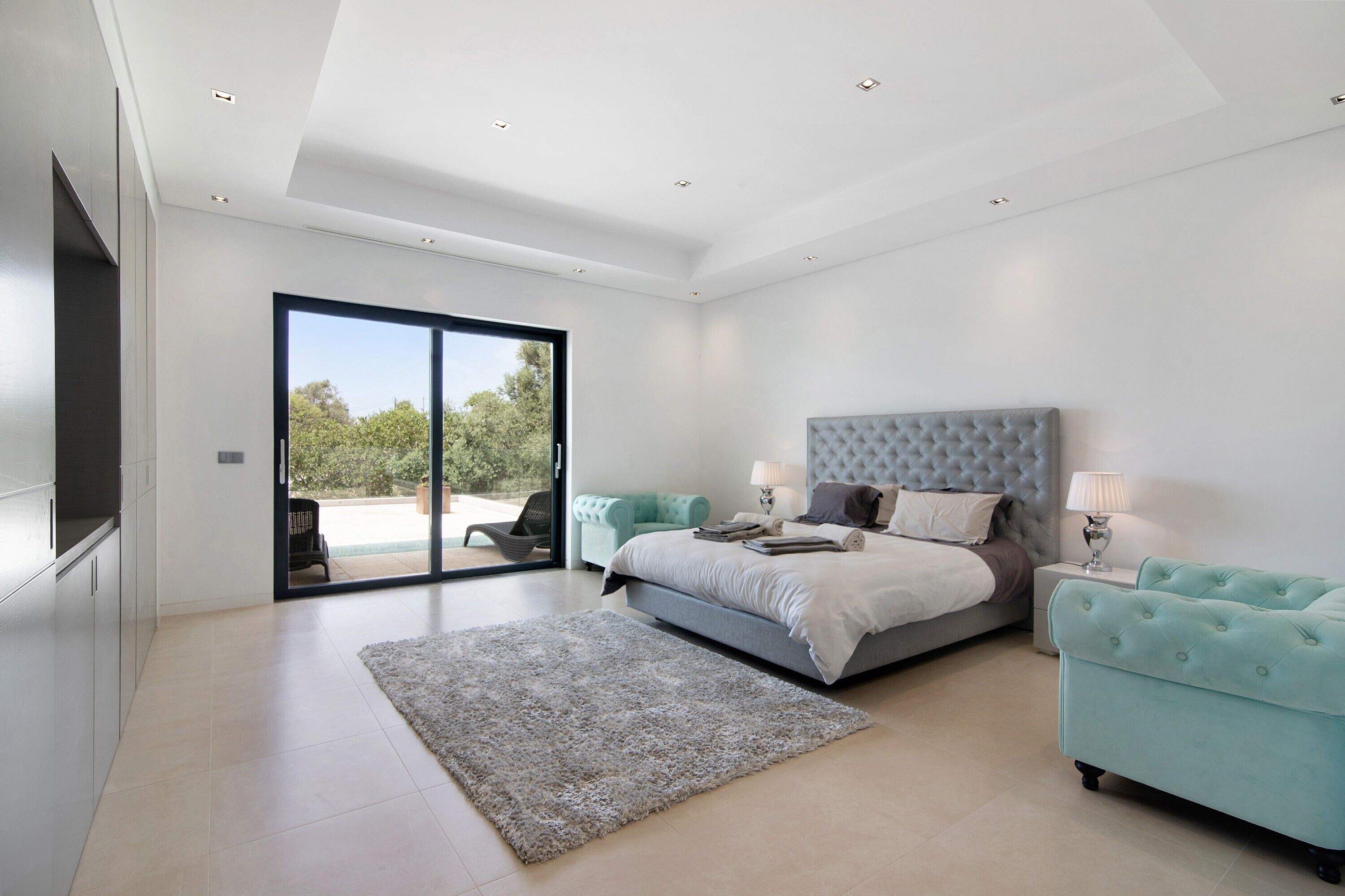 4 camere, Wi-Fi gratuito, lenzuola