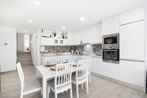 Dining - Apartment 'Acácia' with Private Terrace, Wi-Fi and Air Conditioning (Vale do Lobo)