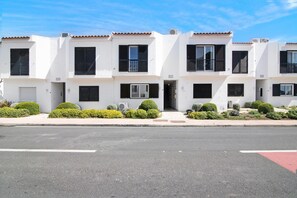 Exterior - Apartment 'Acácia' with Private Terrace, Wi-Fi and Air Conditioning (Vale do Lobo)