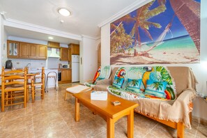 TV - Holiday Apartment "En El Cabo Roig" with Shared Pool, Private Balcony & Wi-Fi (Orihuela)