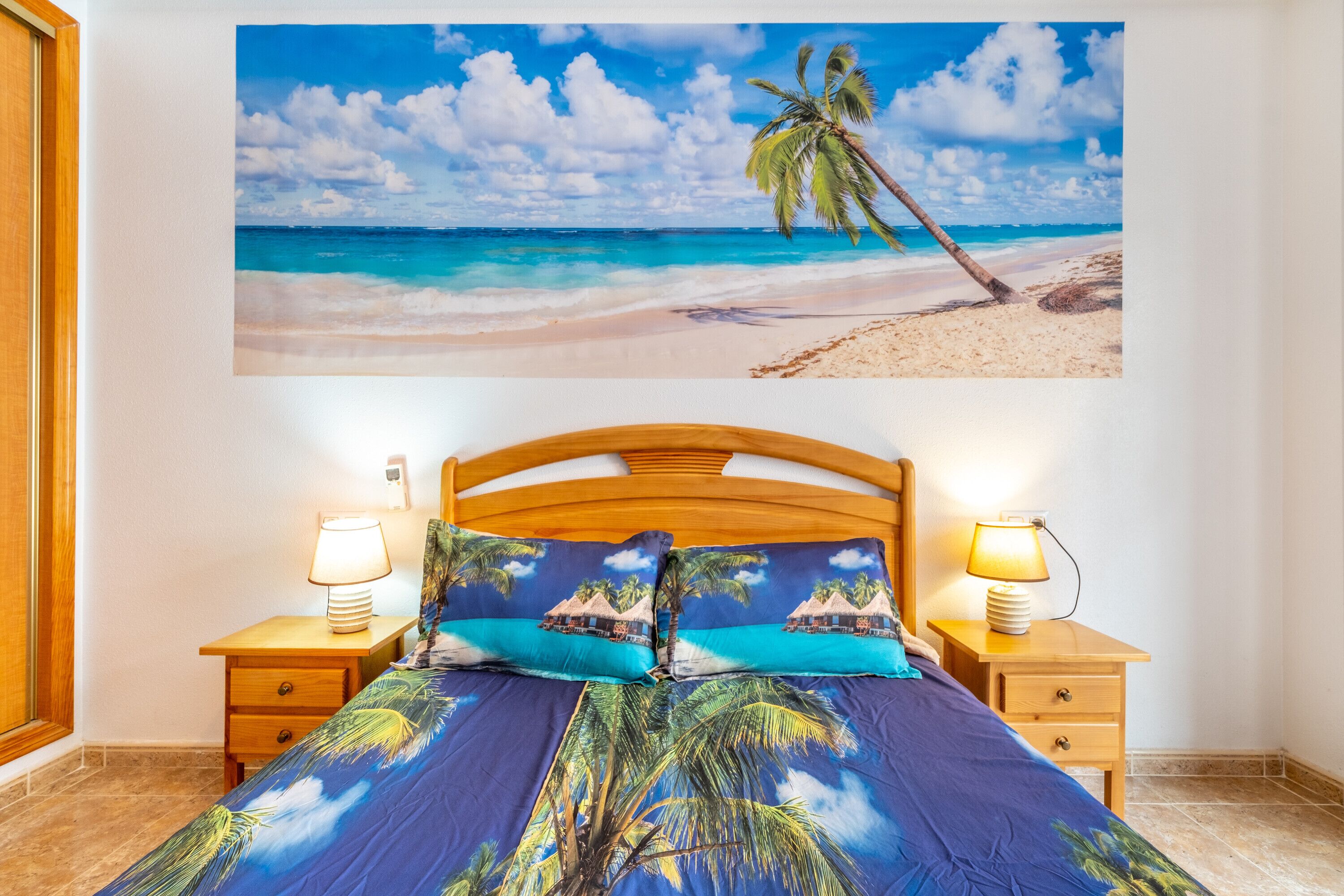 2 makuuhuonetta, silitysrauta/-lauta, ilmainen Wi-Fi, vuodevaatteet