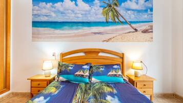 2 makuuhuonetta, silitysrauta/-lauta, ilmainen Wi-Fi, vuodevaatteet