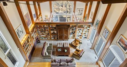 Lux Escape w/ Pool, Hot Tub & Sprawling Great Room - Built for XL Groups!