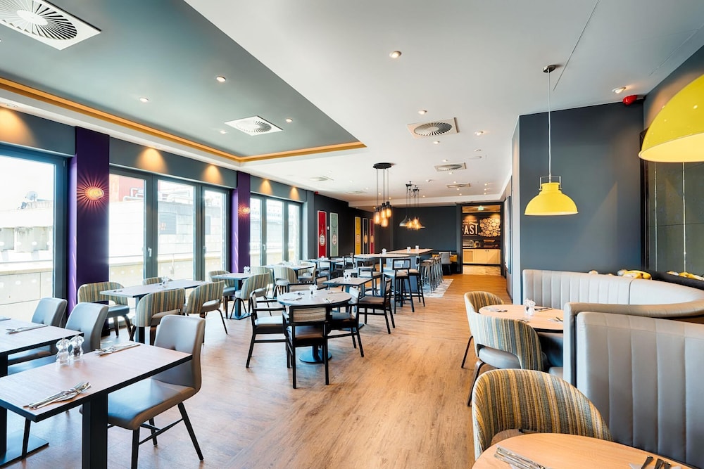 Premier Inn Dresden City Prager Straße Hotel photo 6