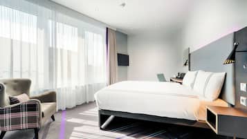 Double Room, Mobility Accessible (Barrier Free Room) | Soundproofing, iron/ironing board, free WiFi, bed sheets