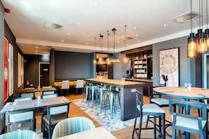 Daily buffet breakfast (EUR 17.9 per person)