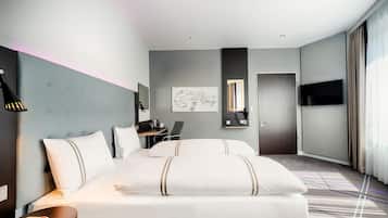 Chambre avec lits jumeaux, douche accessible en fauteuil roulant