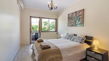 3 bedrooms, free WiFi, bed sheets