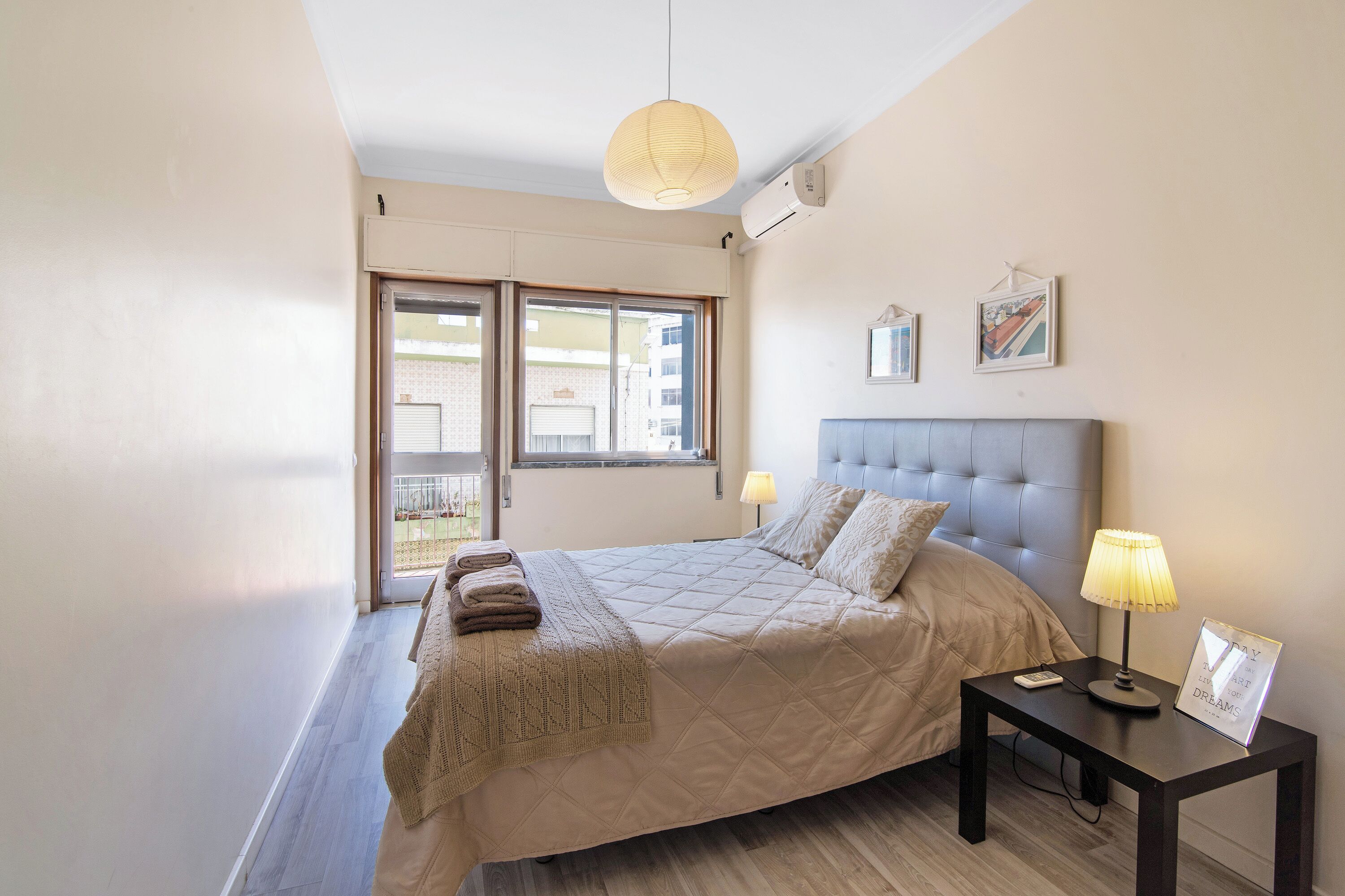 3 soverom, wi-fi (inkludert) og sengetøy