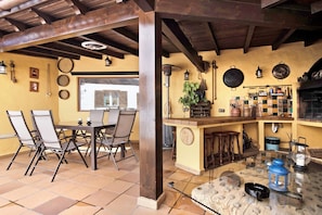 Dining - Holiday Home "Los Veroles" with Sea View, Private Heated Pool and Wi-Fi (Agaete)