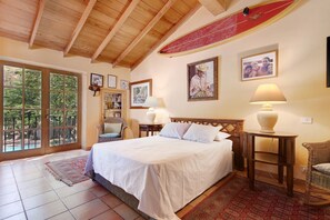 5 bedrooms, iron/ironing board, free WiFi, bed sheets - "La Casa Del Molino De Viento" with Mountain Views, Private Heated Pool & Wi-Fi (Agaete)