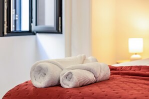 2 bedrooms, iron/ironing board, free WiFi, bed sheets - Holiday Home 'Do Porto' with Sea View, Balcony and Wi-Fi (Paúl do Mar)
