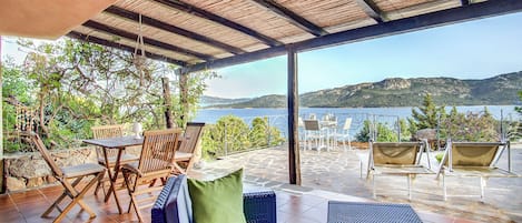 Apartment | Terrace/patio