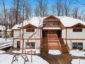 Exterior - Summer Break! 5BR TH Waterpark! Steps to Lifts! (Boyne Falls)