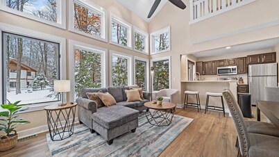 Summer Break! 5BR TH Waterpark! Steps to Lifts!