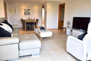 Smart TV - 5 Minutes walk from Beach- Casa Tranquila (Javea)