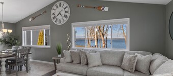 Lakefront home, large firepit patio, Game room!