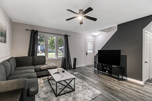 Gorgeous House in Minnow Lake, 10 minutes from dt