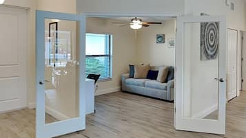 House (3 Bedrooms) | Property amenity