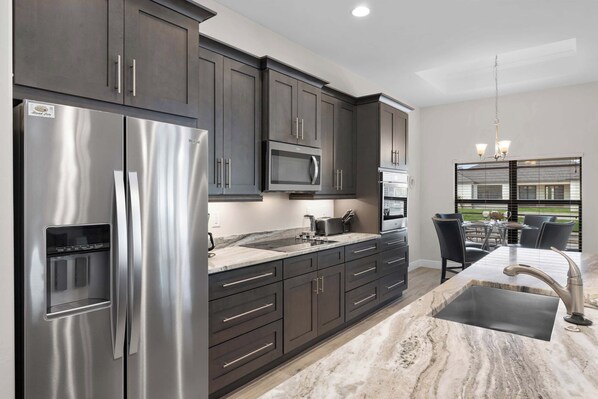 House (3 Bedrooms) | Property amenity