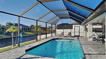 House (3 Bedrooms) | Front of property