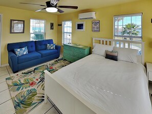 Property amenity - Rockport Redfish Cottage by Miss Kitty’s (Rockport)