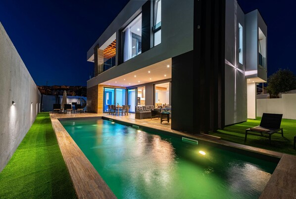 Biệt thự | 4 phòng ngủ