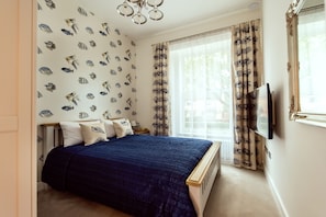 Apartment, Multiple Beds | 5 bedrooms, iron/ironing board, free WiFi, bed sheets - Best 5-bed Luxury Apartment IN Oxford (Oxford)
