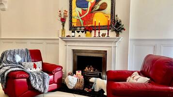 Apartamento, várias camas | Parte interna