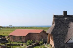 Exterior - Large house with 3 apartments, sea view and garden (Börgerende-Rethwisch)