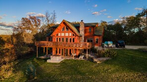 المنشأة من الخارج