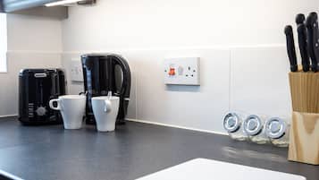 Comfort Apartment | Private kitchen | Electric kettle