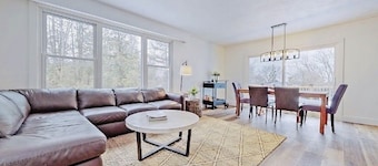 Charming, spacious, serene house in the heart of Kawartha Lakes