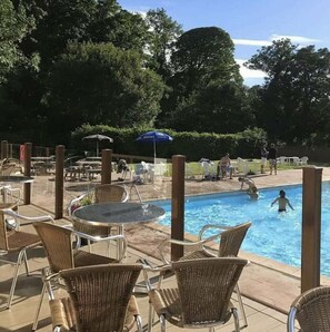 Ulkouima-allas, lämmitetty uima-allas