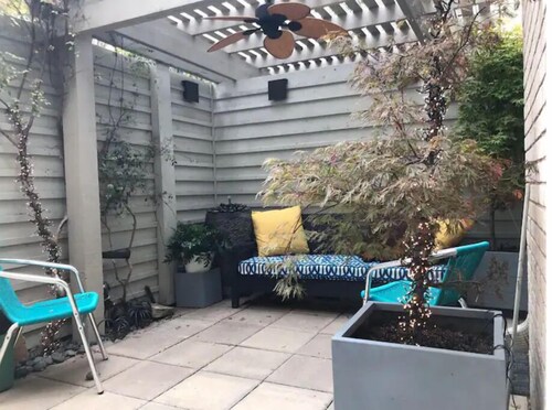 Oak Lawn - Mansion Park 1/1 assigned pkg & updated