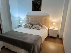 3 bedrooms, WiFi, bed sheets