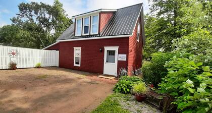 Renovated historical barn in Malpeque.. close to several beaches and Cabot Park.