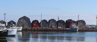 Renovated historical barn in Malpeque.. close to several beaches and Cabot Park.