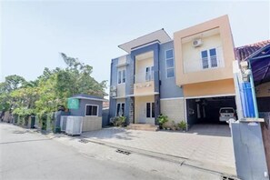 Exterior - OYO 3971 Griya Loka Syariah 1 Sampangan (Semarang)