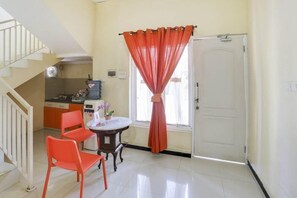 Interior - OYO 3971 Griya Loka Syariah 1 Sampangan (Semarang)