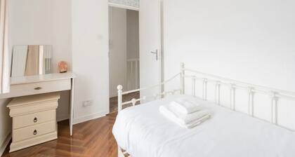 Unique & Central 3BD - Dublin City