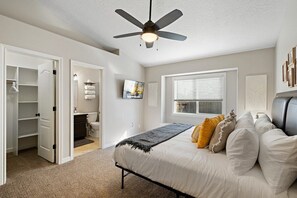 4 bedrooms, memory foam beds, iron/ironing board, free WiFi