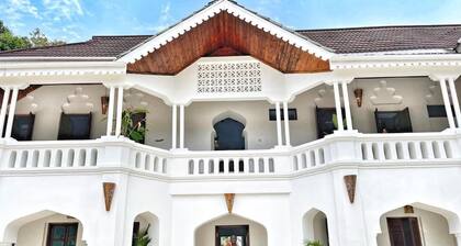 The Manor House by Sansi