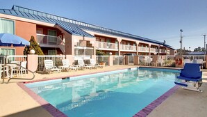 Pool - Quality Inn Brookhaven, MS (Brookhaven)